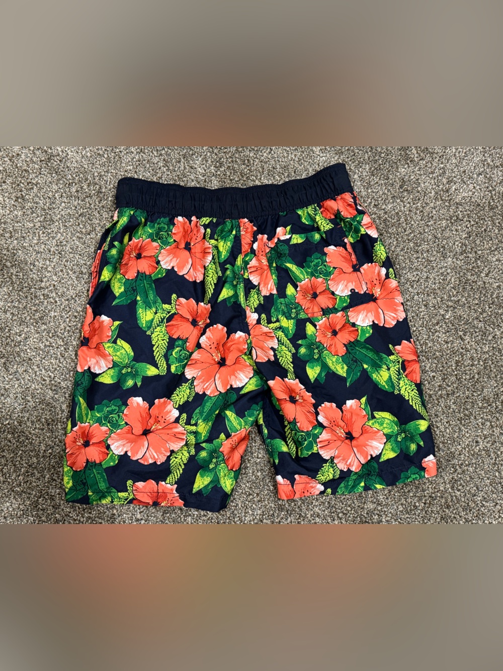 Goodfellow: men’s: Bkack Floral Swim Trunks with Coral Hibiscus Print Size (m)